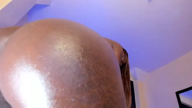 ChannelQueen webcam