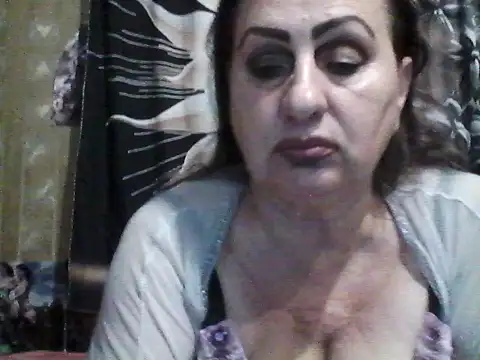 LoaqLovew webcam