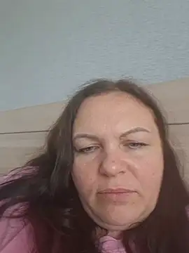 Meri_a live cam on StripChat