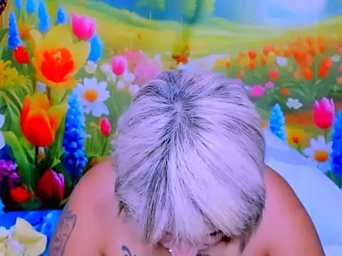 indianroxy webcam