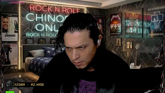 chino_roz webcam