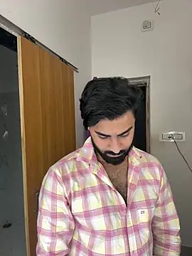 Royalboy_03 live cam on StripChat