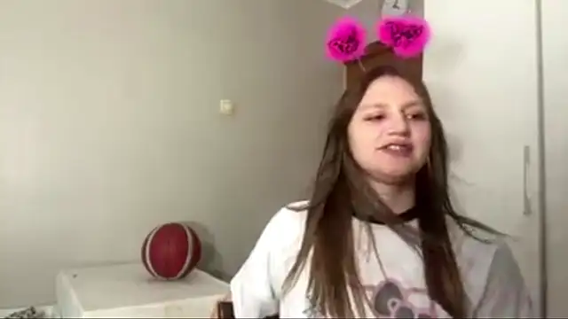 BreeEvett live cam on StripChat