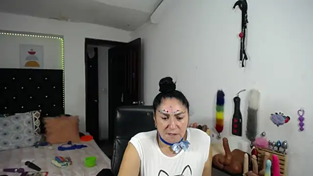 mature_bigboobs10 webcam