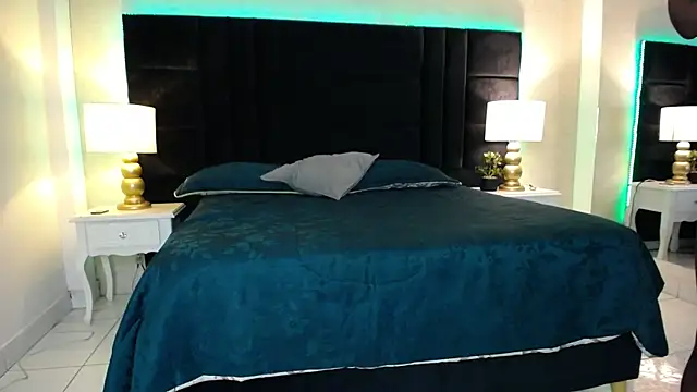 SkylerBigxxx webcam