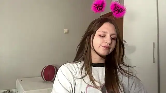 BreeEvett live cam on StripChat