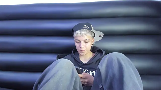 Megan_Thompson_ webcam