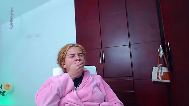 Sarabubbie webcam