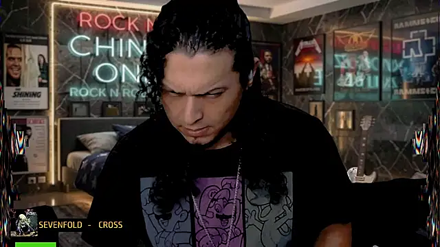 chino_roz live cam on StripChat