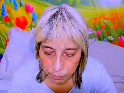 indianroxy webcam