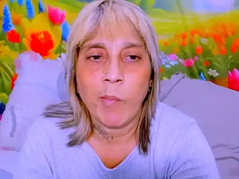 indianroxy webcam