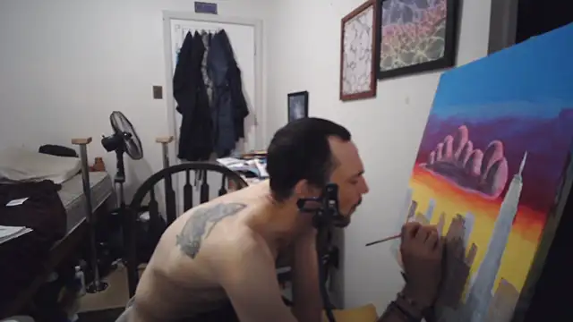 JohnnyMoves webcam