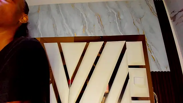ebony_valentina