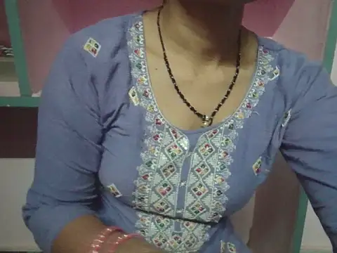 susmitha-telugu live cam on StripChat