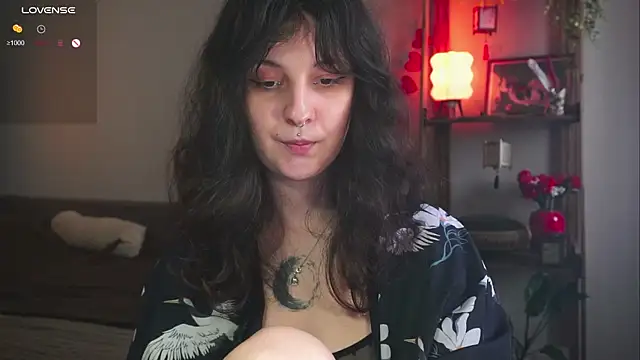 maymary_ live cam on StripChat