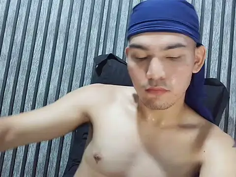 moremoreguys webcam