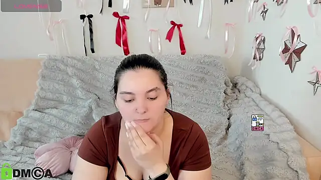 MonikaMooon live cam on StripChat