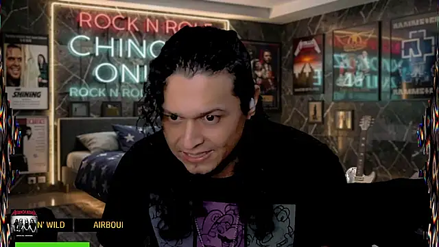 chino_roz live cam on StripChat