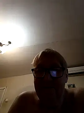 Molli1408 live cam on StripChat