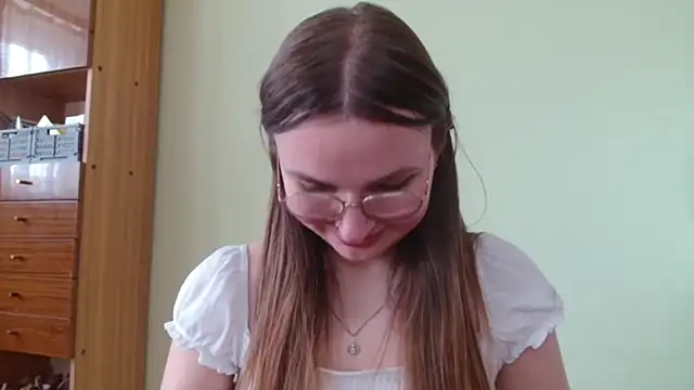 LooveELLYx webcam