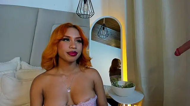 Nicole_Brown1126 webcam