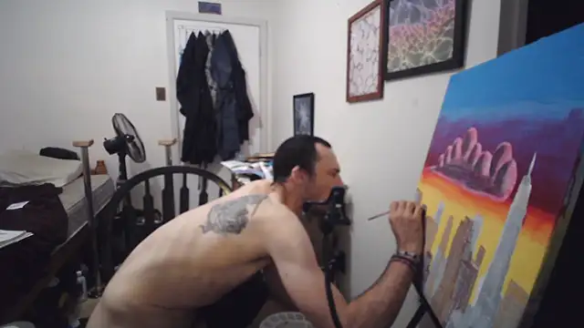 JohnnyMoves webcam