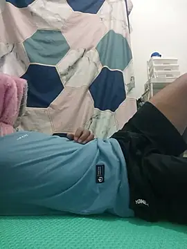 Ivanback@xh webcam