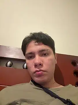 marco_duran live cam on StripChat