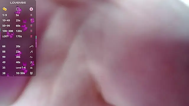 IvyLebelly live cam on StripChat