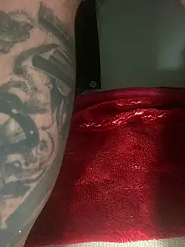 GusanoDelicioso live cam on StripChat