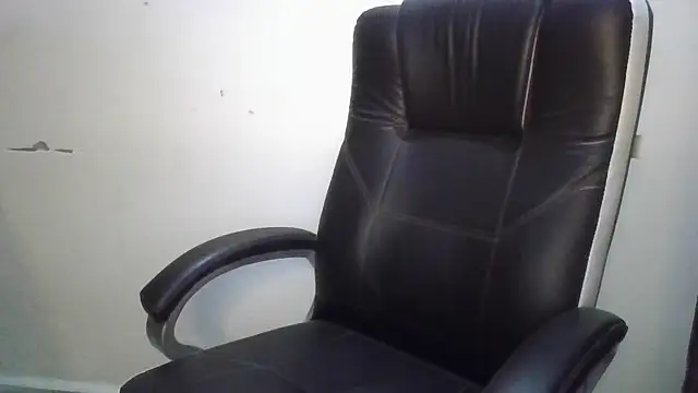 Divyahoty webcam