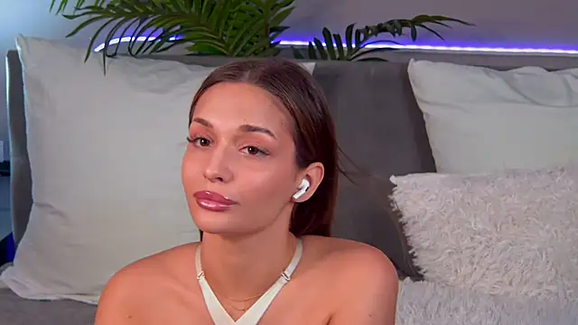 BreannaBre webcam