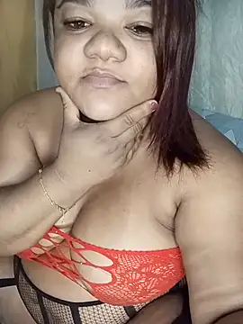 Meellcarioca live cam on StripChat