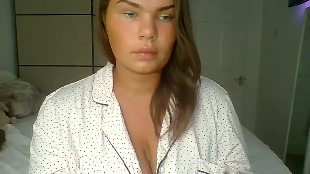 GEMMARMALADE live cam on StripChat