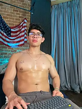 GrayAndrews Live Web Cam Show