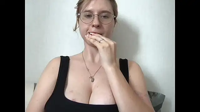jelly__Gum live cam on StripChat