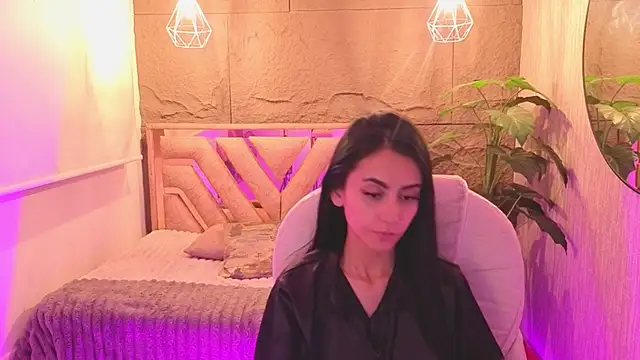 Coralinnee_