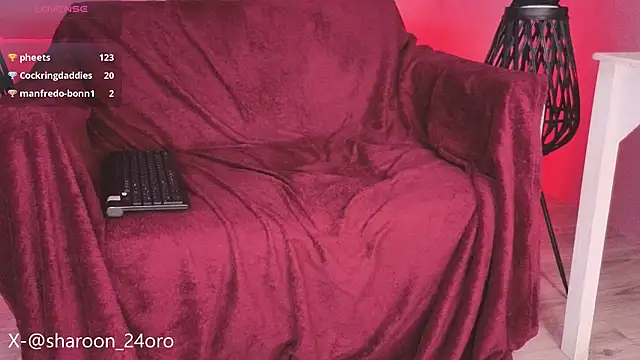 shaaroon_gold webcam