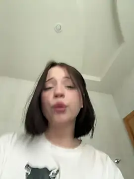 YourLittleDevil webcam