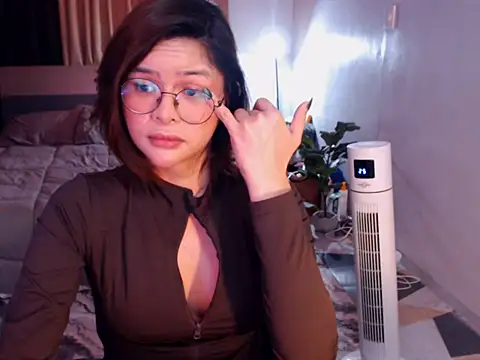tyra_lurer webcam