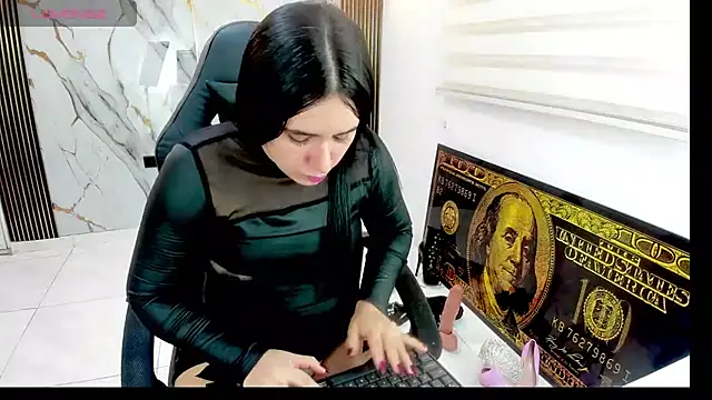 queen_findom1 webcam