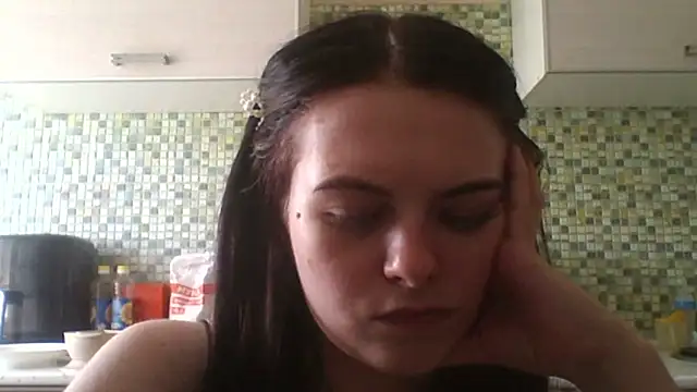 KikiAmino webcam