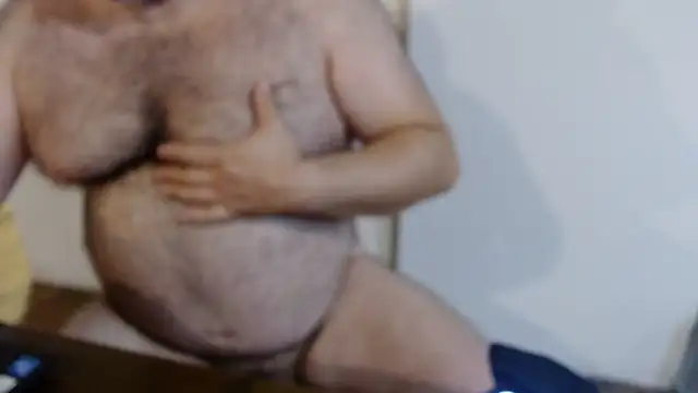 mikeyhotbear webcam