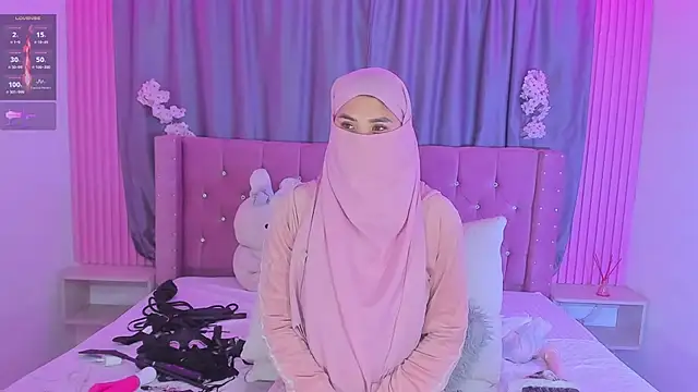 Nayla-Mouna webcam