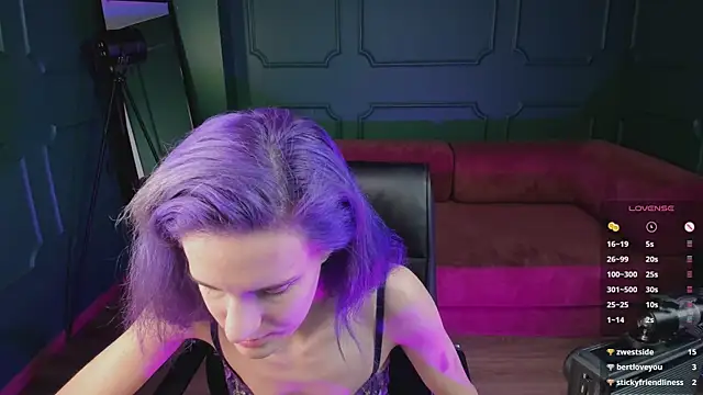 AuraLaunni webcam