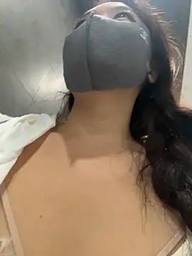 xiaoxiaocheng678 live cam on StripChat