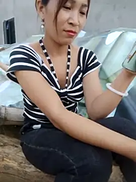Thobaby112 live webcam