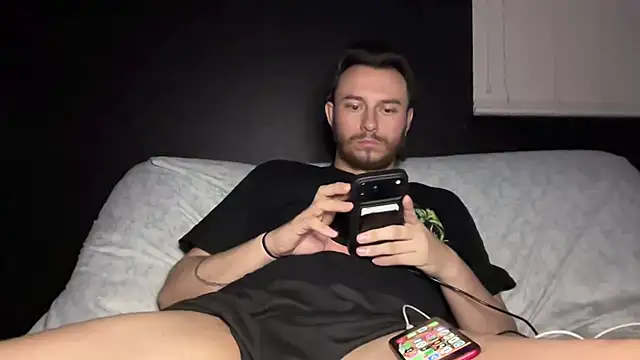 Mikecloudyhawk live sex cam