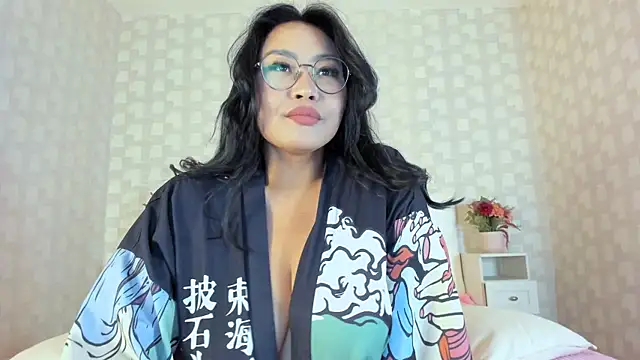 NatsumiHun live cam on StripChat