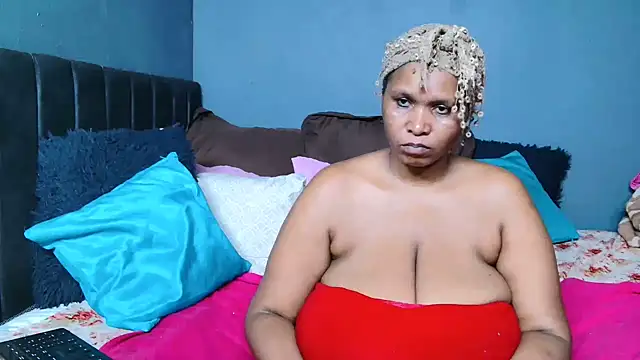 BustyBela42